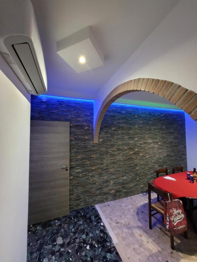 B&B "Gabriel&Melissa" Airport View - Nuova - Ristrutturato Gennaio 2022 Tessera Exterior foto