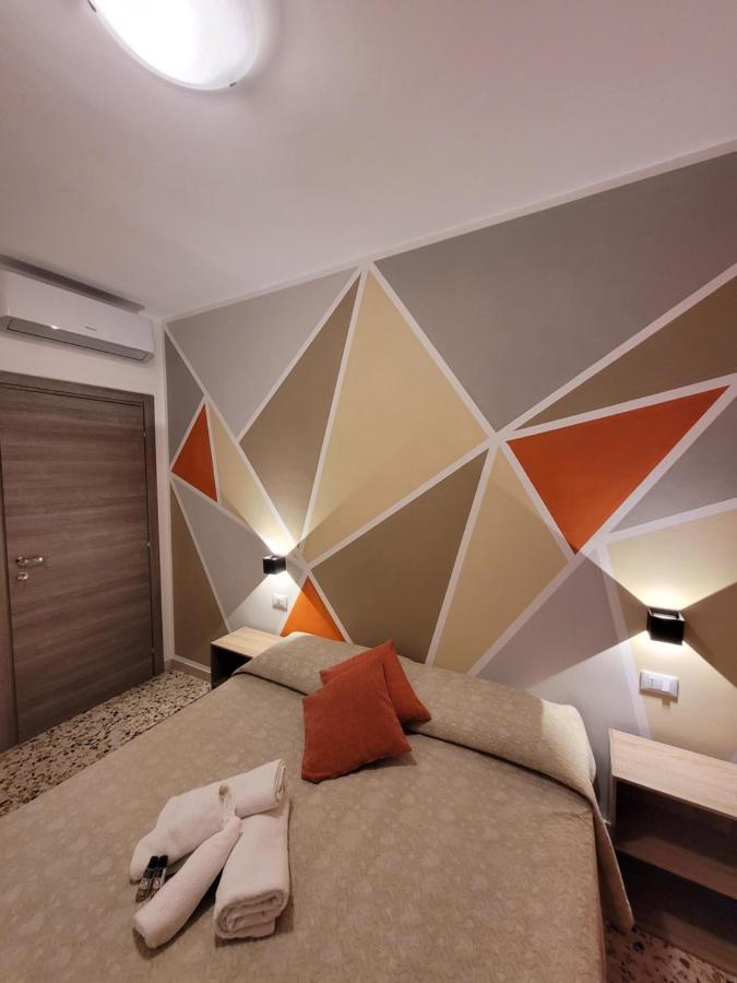 B&B "Gabriel&Melissa" Airport View - Nuova - Ristrutturato Gennaio 2022 Tessera Exterior foto